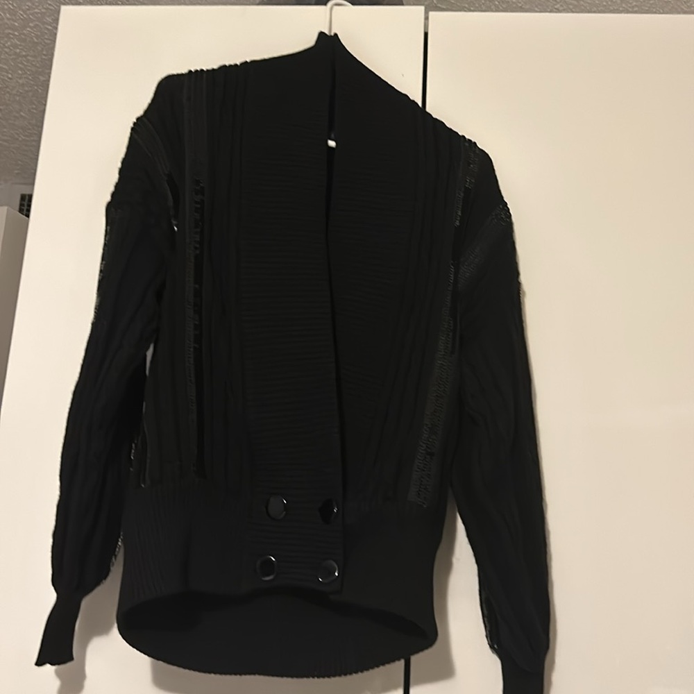 Escada - Picture 8 of 11
